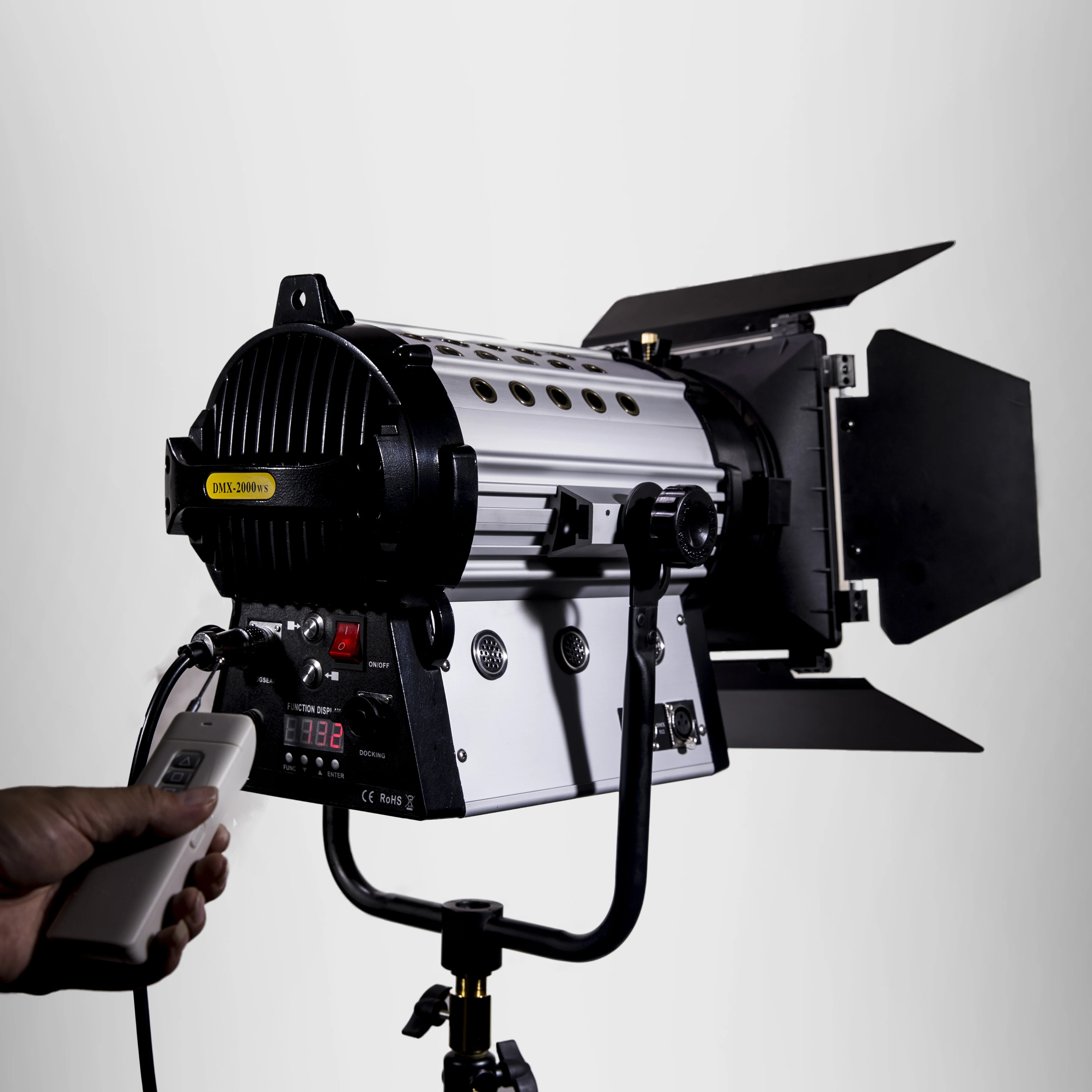 
Bolangte film lighting LED fresnel spotlight DMX-2000 200W led 