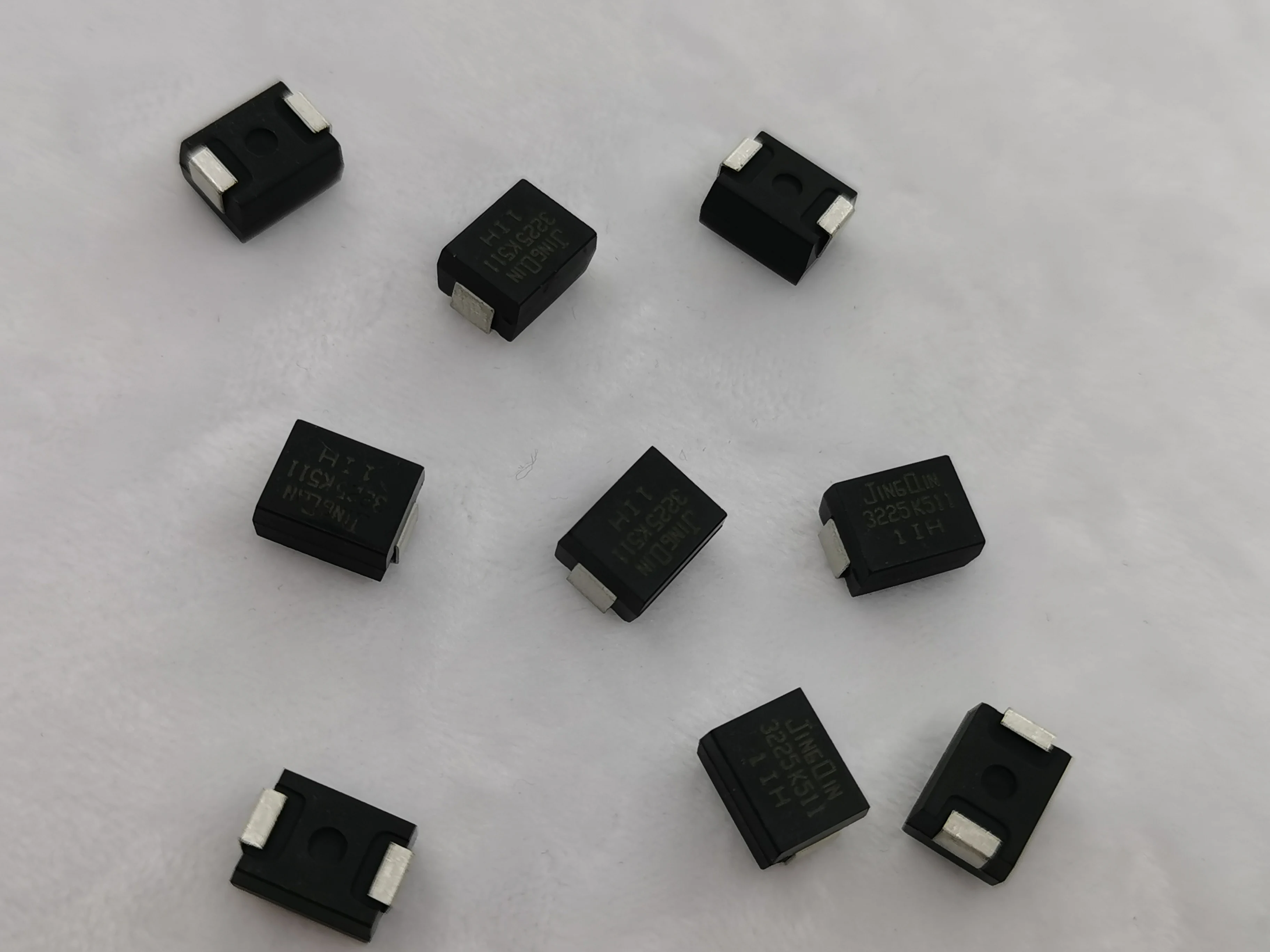 SMD varistor 3225k511  Chip Resistor