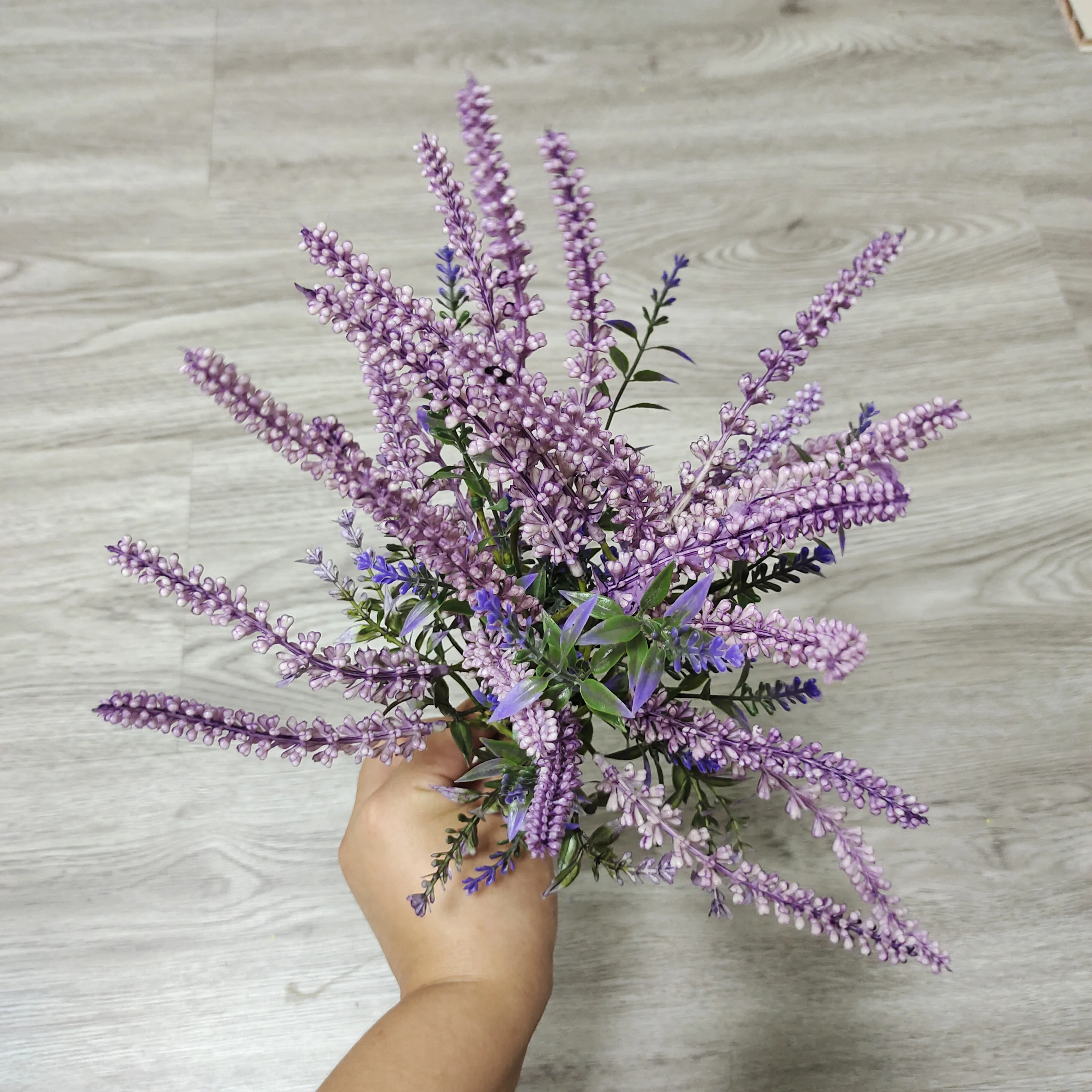 Wholesale Long Stem Silk Lavender Flowers Artificial Purple Flower For Wedding Home Decoration Dusty Lavender