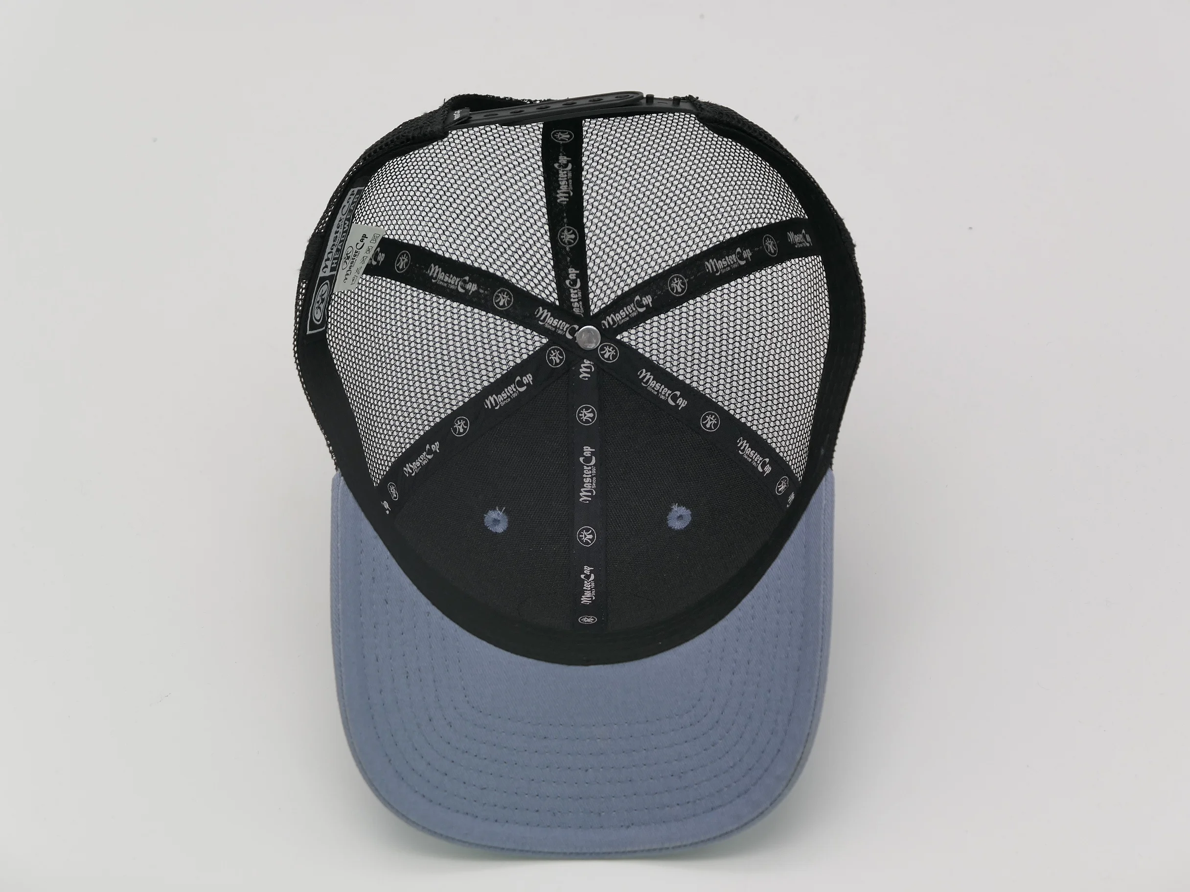High quality custom 6 panel trucker cap with embroider patch woven label print tape adjustable size