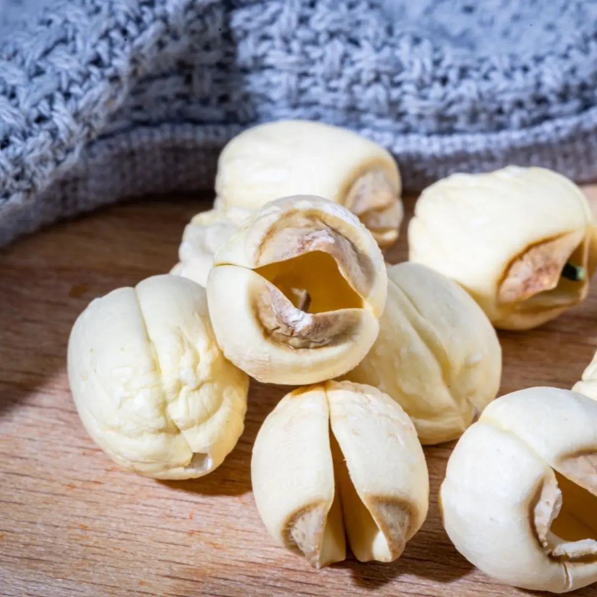 Factory Wholesales Dried White Lotus Seeds Lianzi of Traditional Chinese Medicine Chinese Dry Lotus Nut