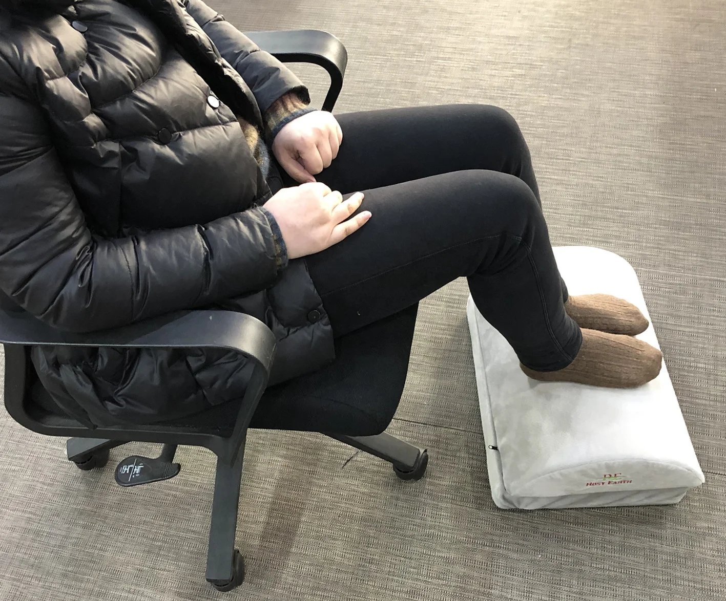 ZNZ soft foot rest under desk chair high density leg cushion sponge