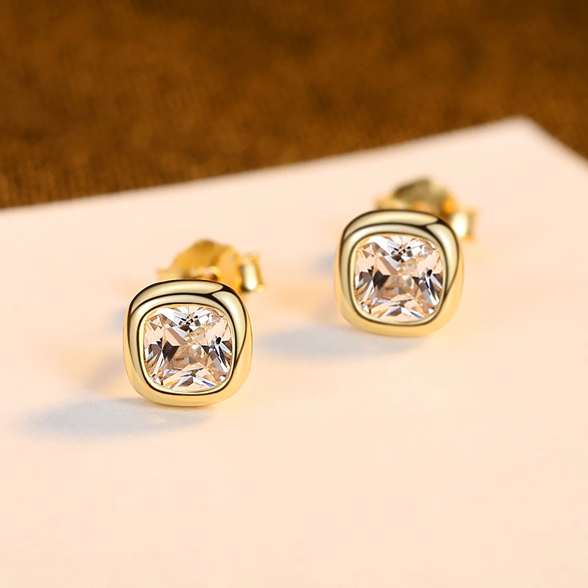 Daidan Gold Plated Earrings 18K Bezel Setting S925 Silver Square Simple Ladies Zircon Earring