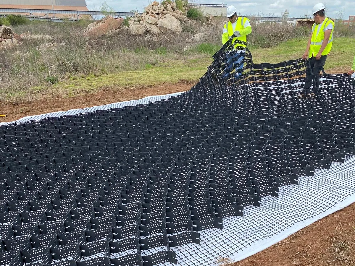 50mm-300mm HDPE Geocell mud control grid Erosion Control Virgin HDPE smooth geocell manufacturer private driveway geocell price