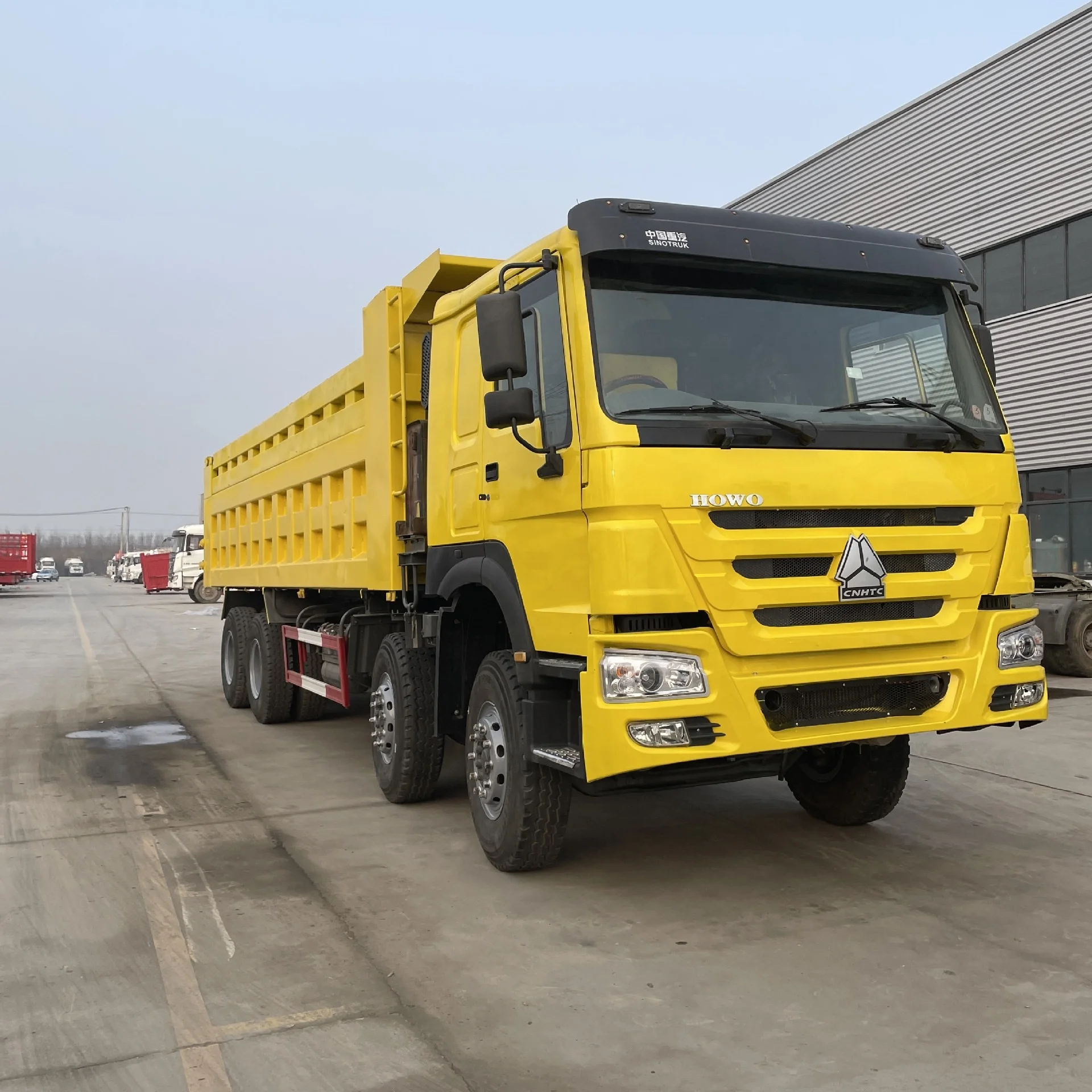 In Stock Used 30 - 40 Cubic Dump Truck/ 12 Wheeler Heavy Duty Mining Howo Sino Hoho  Used Dump Truck 8x4