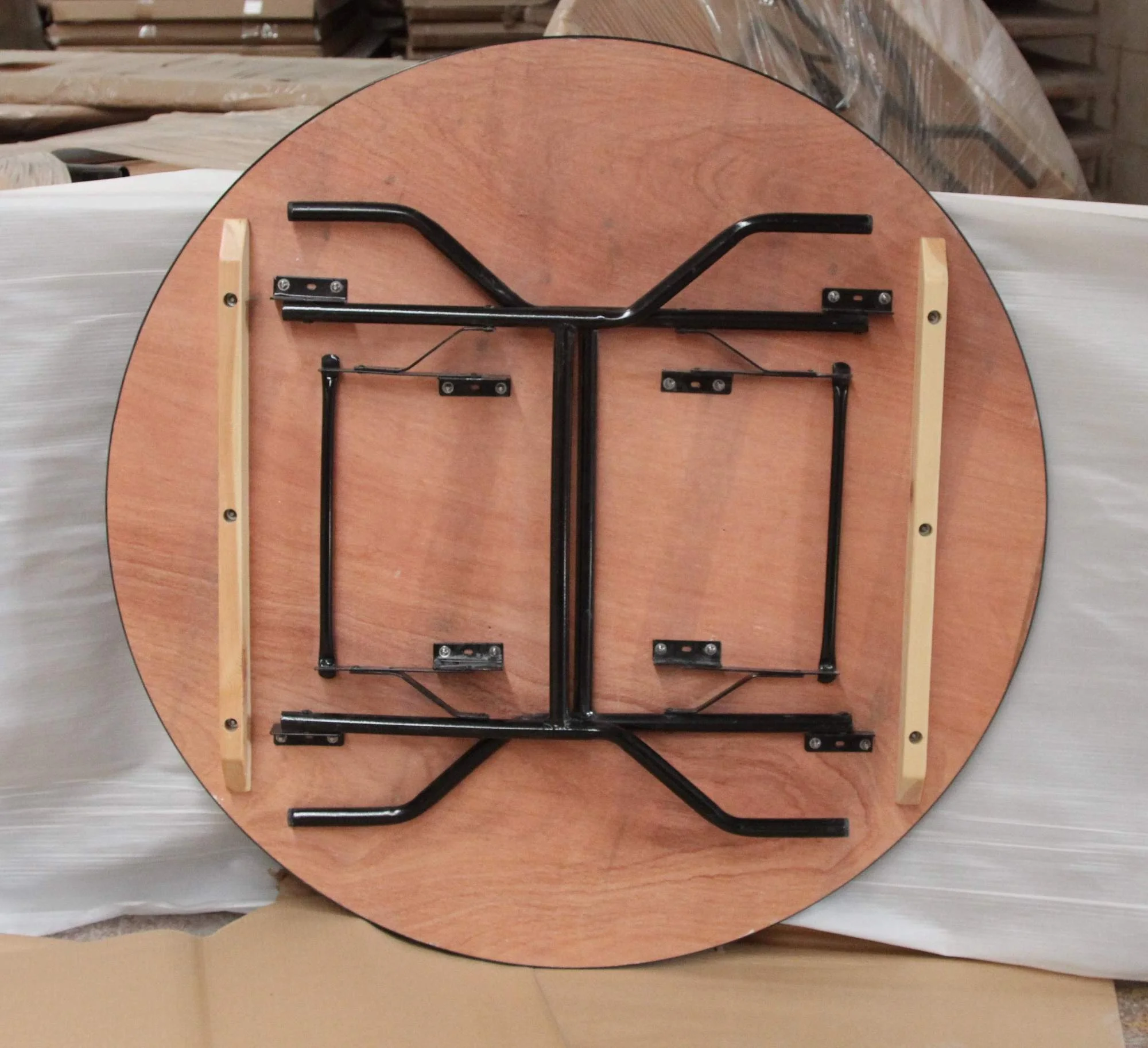 Factory Direct Plywood Solid Dining Table and Chairs for Garden Sets Wedding Banquet