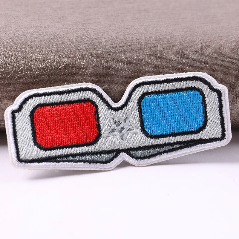 Round pink Customized Embroidered logo Badges Patches