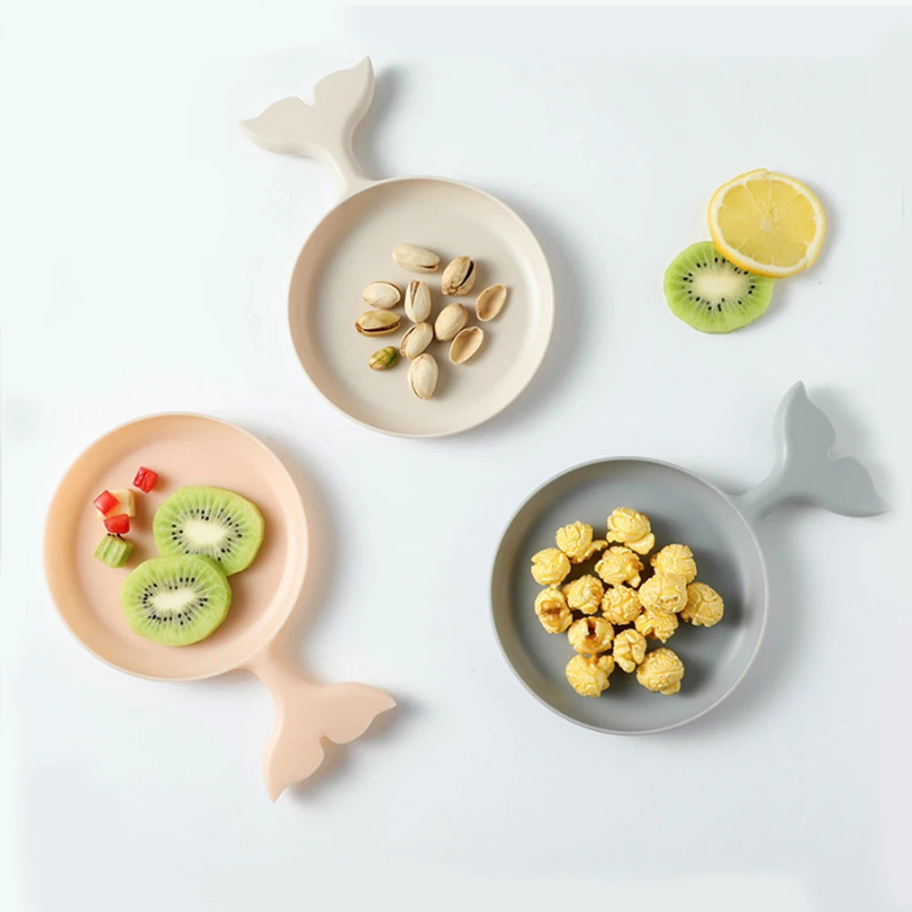 
LG087 Wholesale Creative Plastic Cartoon Whale Fish Household Dry Fruit Tray Living Room Food Snacks Candy Plastic Plates Dish 