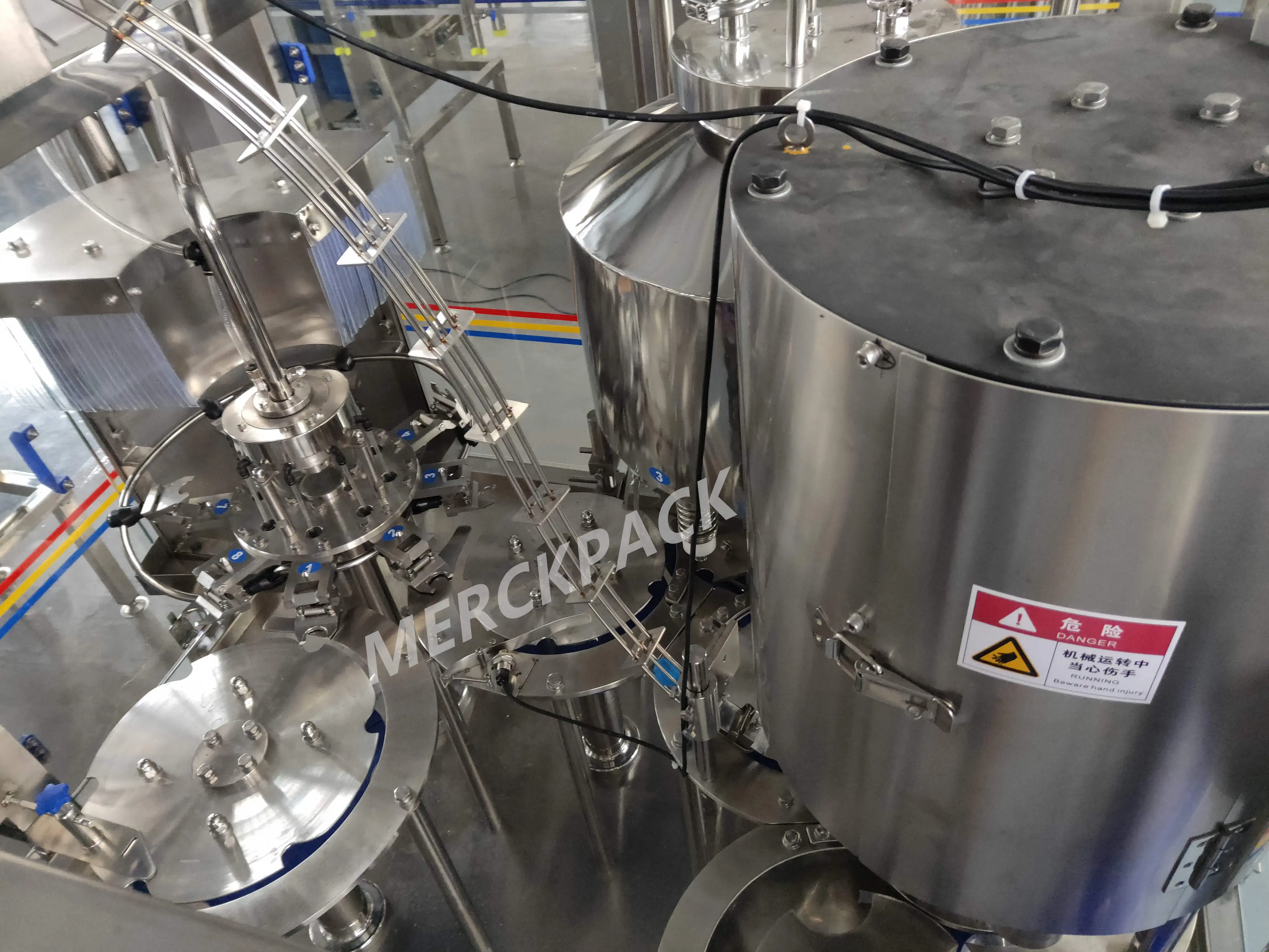 Small Factory Automatic Plastic PET Bottled Pure Mineral Drinking Water Liquid Bottling Filling Machine Production Line