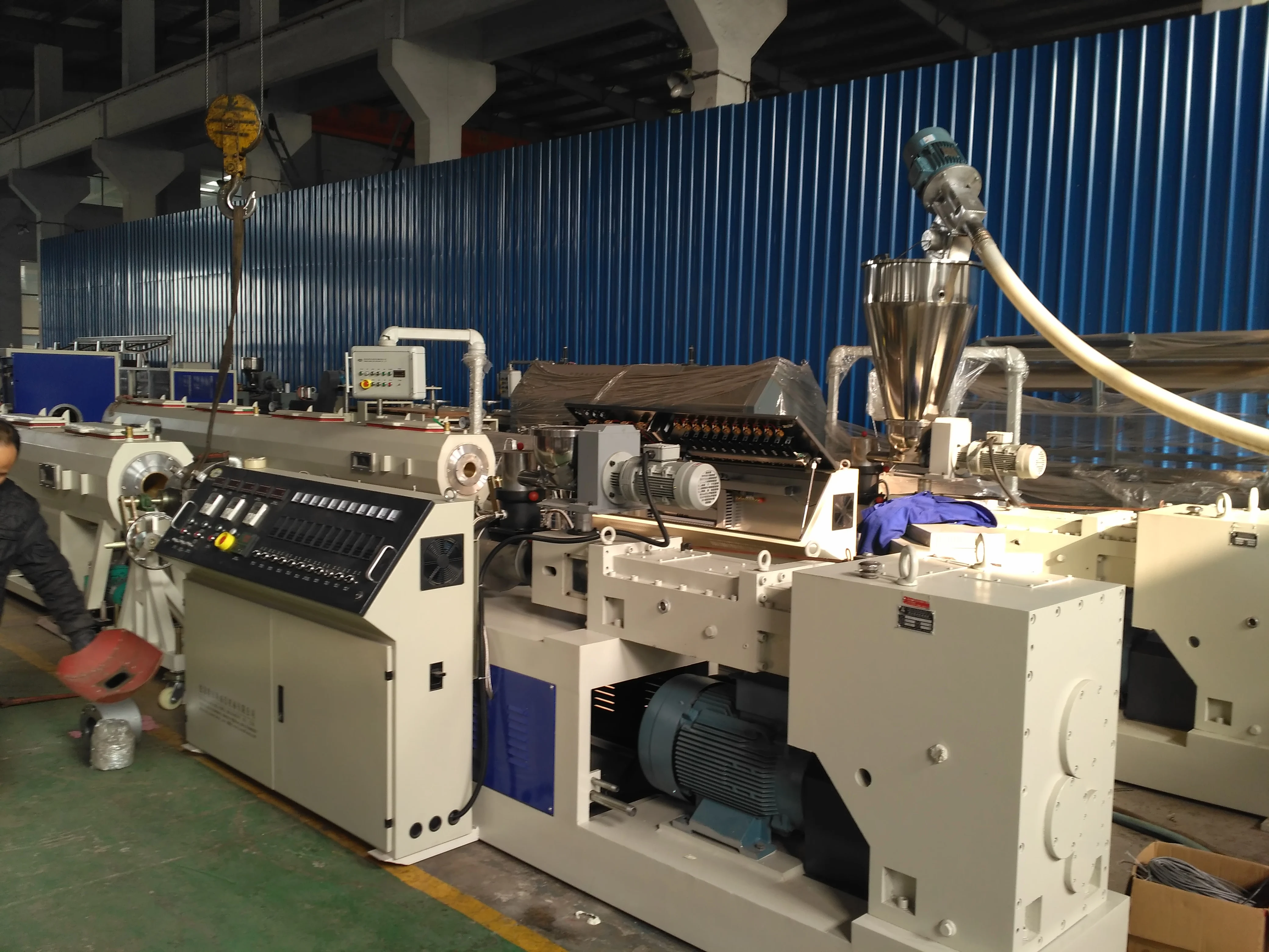 bottom price china pvc pipe making machine large diameter for water plastic pvc pipe machinery