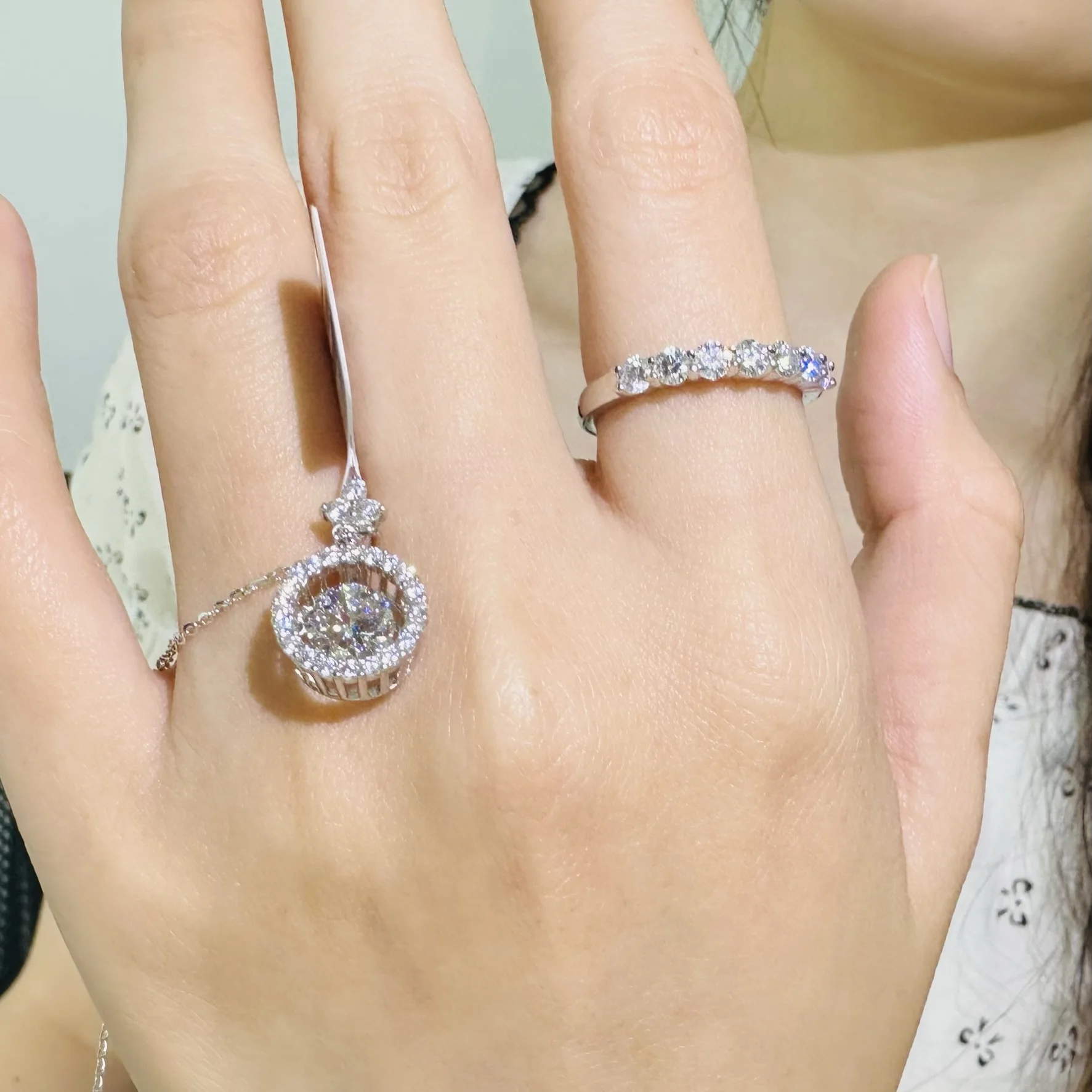 High Quality Custom 0.8-2.9mm Carat Price Perfect Round D color VVS Loose Melee Moissanite Diamond