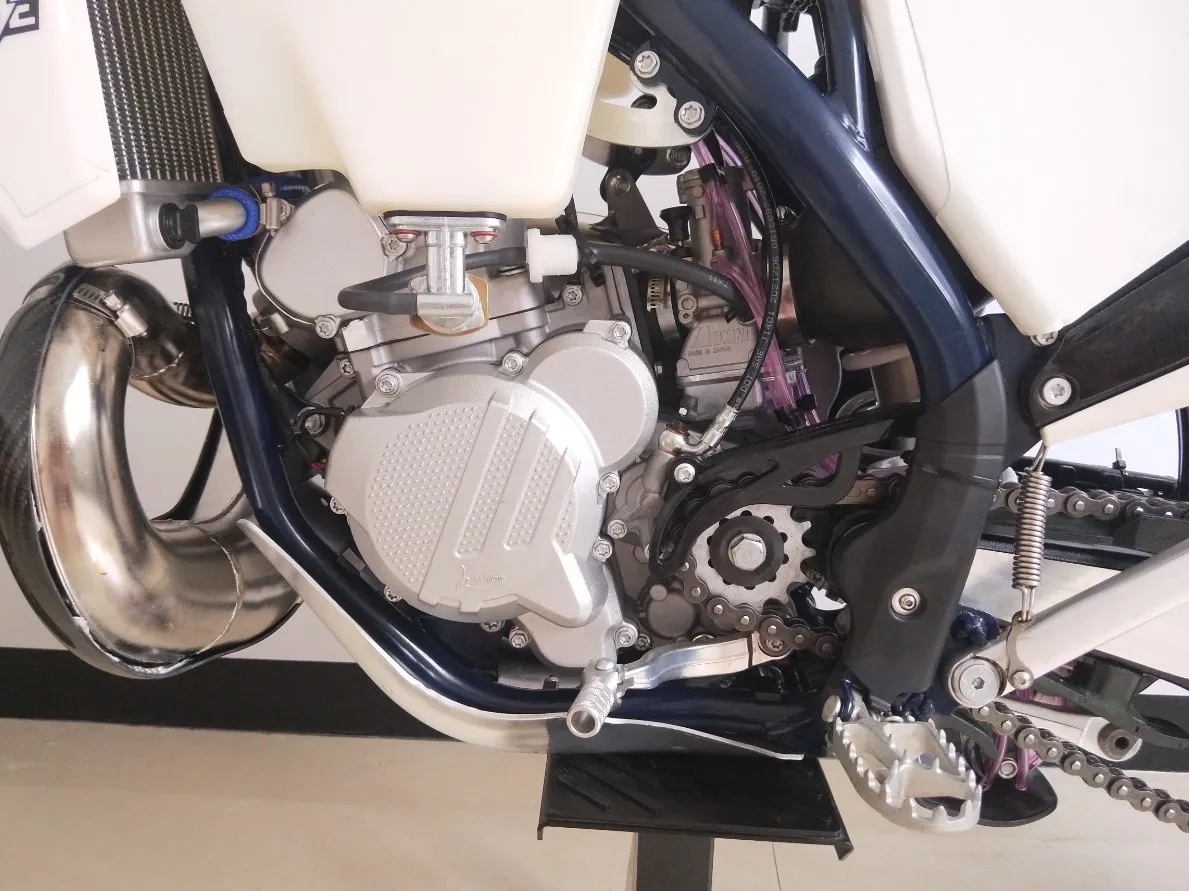 Low Price 2 stroke High  Quality Big Power Racing 300CC Motocross With CE