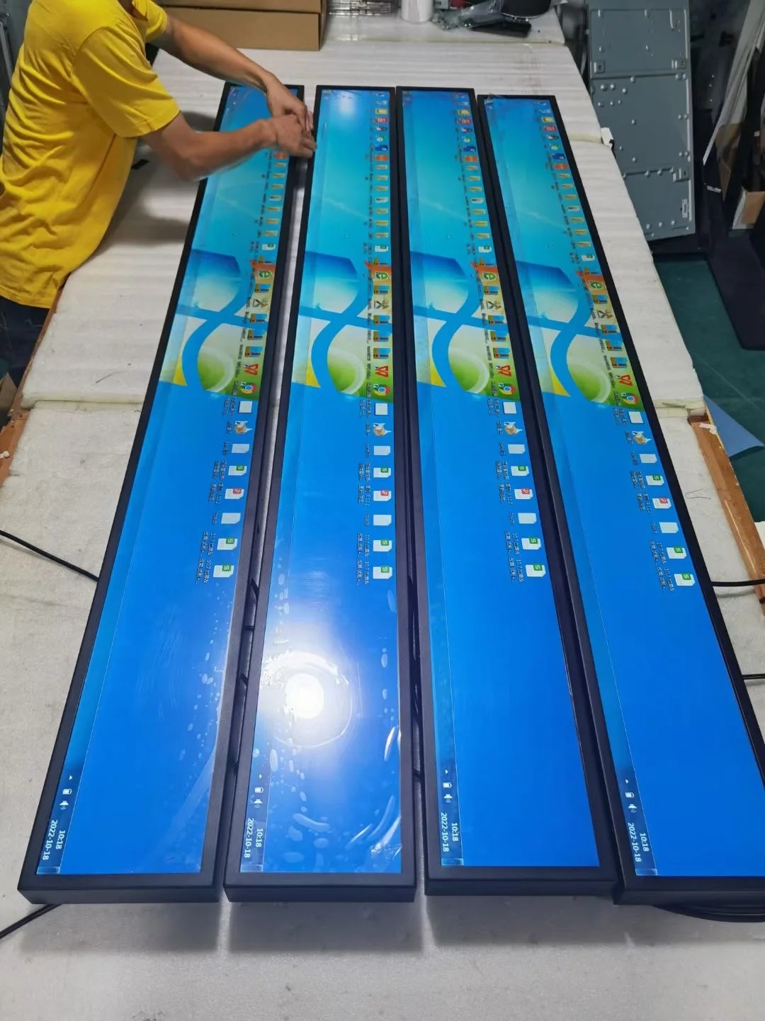 28inch 35inch Custom Ultra Wide Stretched Bar LCD Monitor Digital Signage Bar Type LCD Display For Bus Taxi