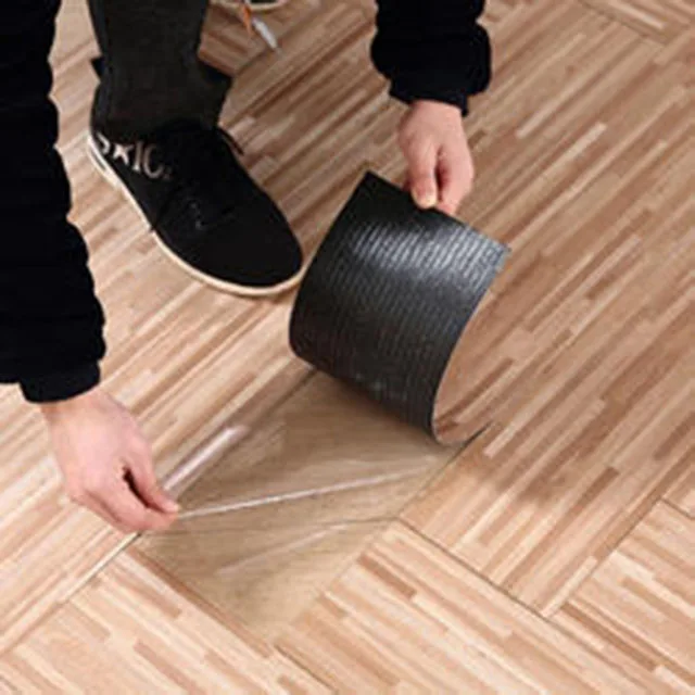 newly design fashionable self adhesive pvc floor plastic floor and pvc floor tile for decoration