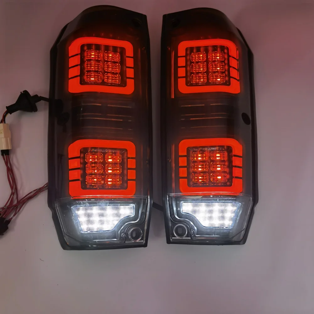 Good price Old Style  LED Tail Light For TOYOTA LAND CRUISER LC70 LC79  Design Rear Lamp Led LC76 1984 - 2020 Led Lamp