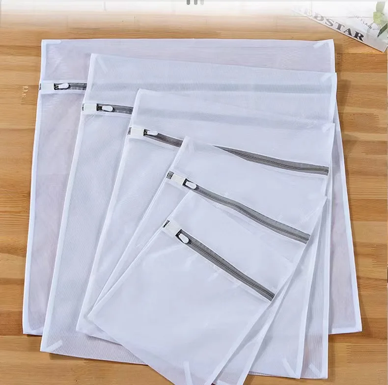 Factory direct supply cheap plain reusable travel zipper washing laundry bags for clothes