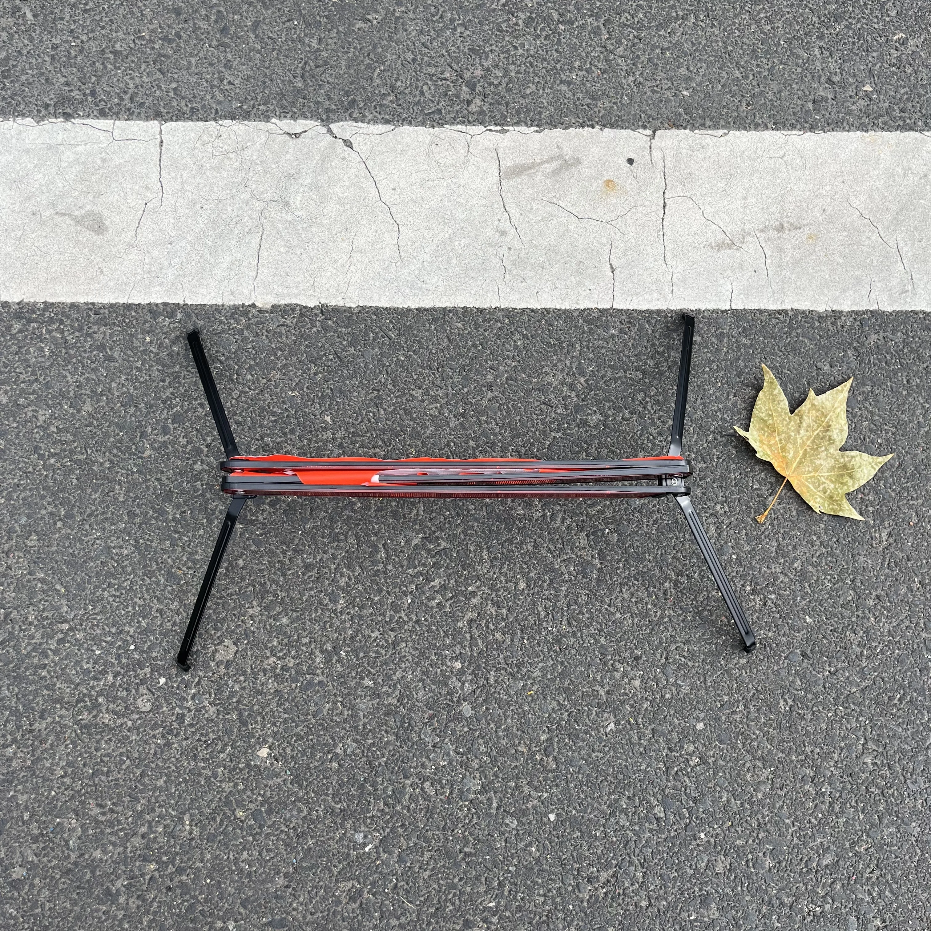 Hot Sale Reflector Car Reflector Triangle Road Traffic Vehicular Tripod Emergency Safety Warning Triangles