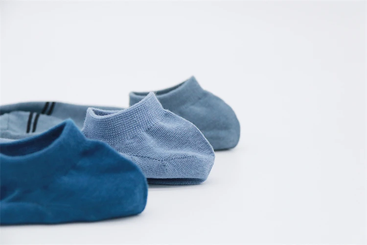 Chinese Factory Outlet in Summer Light Sweat Absorbent Cotton Ankle Socks For Men