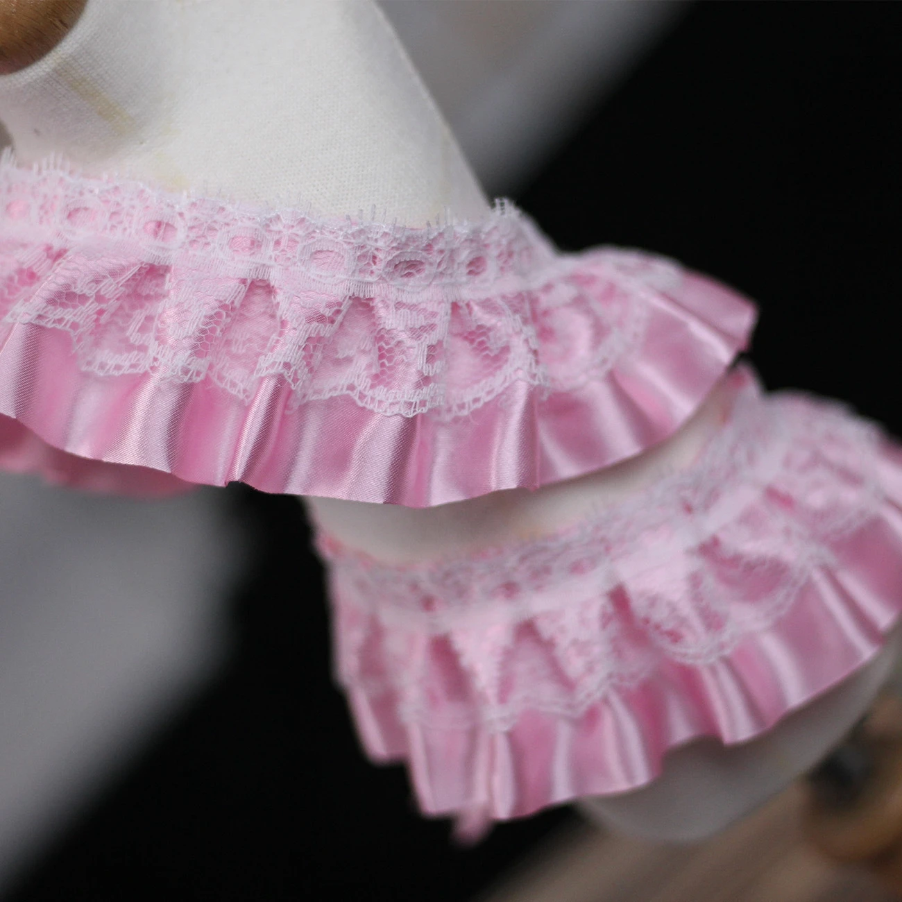 Wholesale 5CM Double Layers Satin Lace Dot Gold Edged Drape Wrinkled Mesh Ruffle Lace for Arts and Crafts