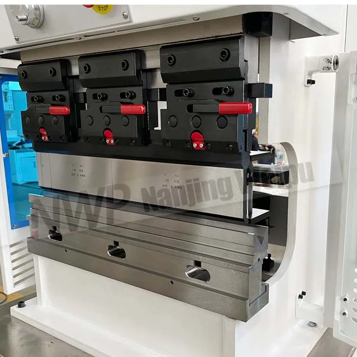 New type mini cnc electric press brake 100mm metal sheet bending folding machine