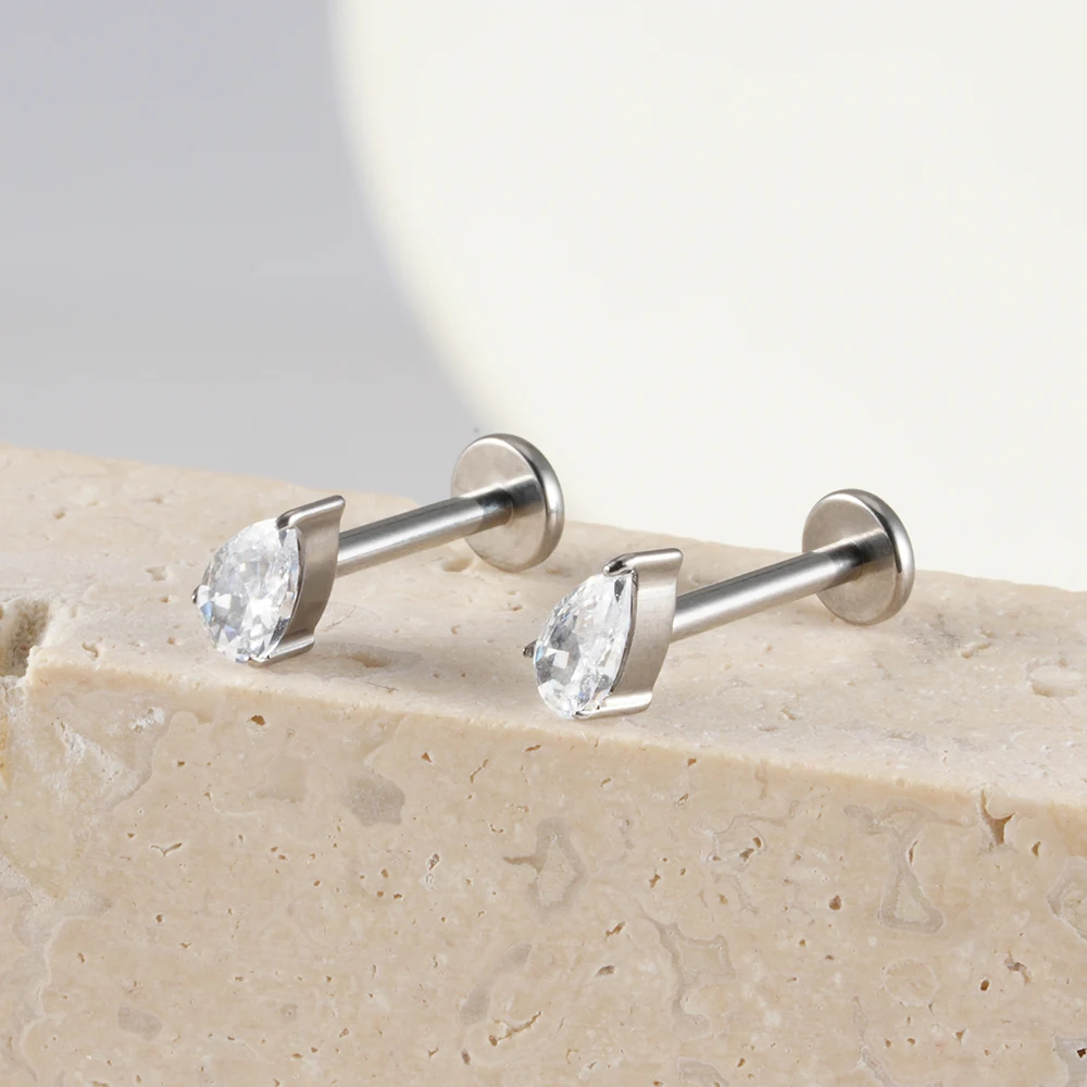 Right Grand ASTM F136 Titanium Teardrop Waterdrop CZ Internally Threaded Labret Tragus Monroe Cartilage Stud Ear Helix Piercing
