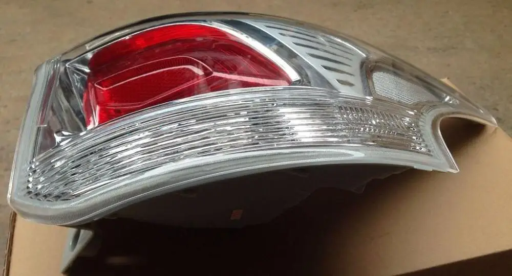 BRAKE LIGHT TAILLIGHT TAIL LAMP REAR LIGHT FOR MITSUBISHI OUTLANDER 2013