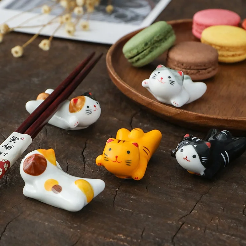Cat Chopsticks Rest Set Japanese Style Porcelain Cute Lucky Cat Ceramic Chopsticks Holder Rack Tableware Kitchen