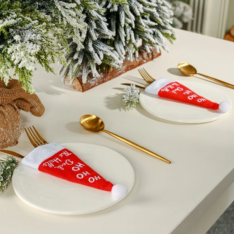 
Christmas Santa Hats Silverware Holders Xmas Cutlery Tableware Storage Bag for Knife Spoon Fork 