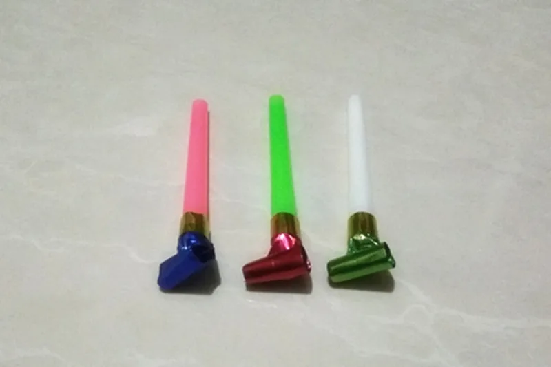 Многоцветные музыкальные свистки для вечеринки в честь Дня Рождения, шумные свистки для новогодней вечеринки