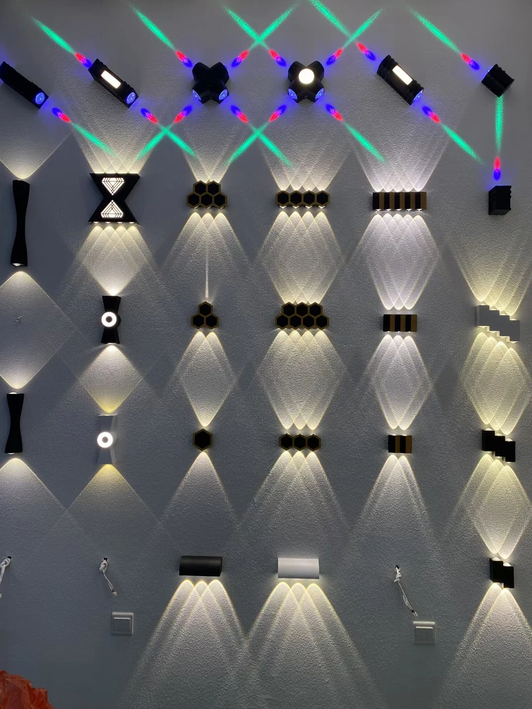 Wholesale Modern Outdoor Exterior LED Wall Lamps With PIR sensor RGB Smart Wall sconce Lighting 85V-265V Indoor Decoration Light