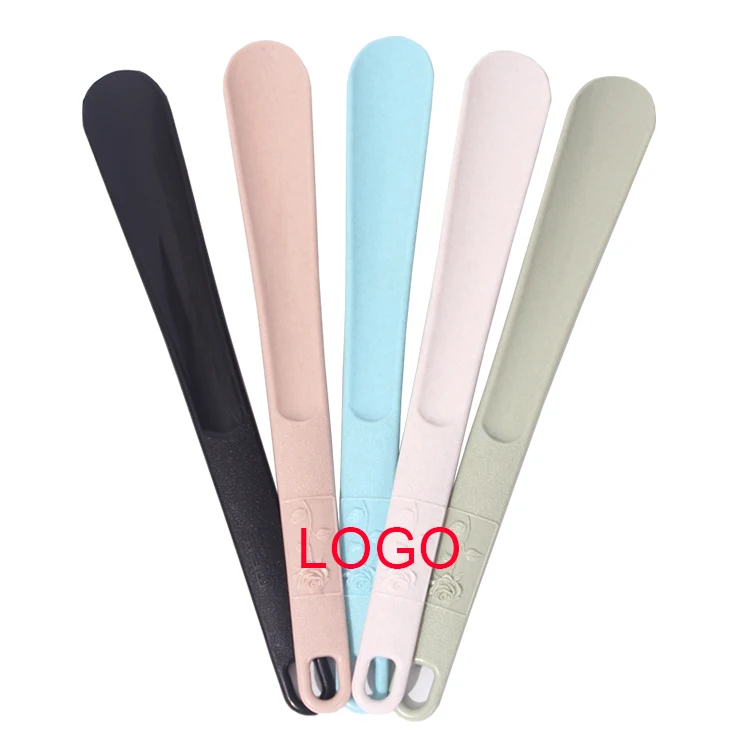 Hot Logo Printed Long Handled 33cm 5 Colors Professional Spoon Shape Shoe Lifter Plastic Small Shoe Horn