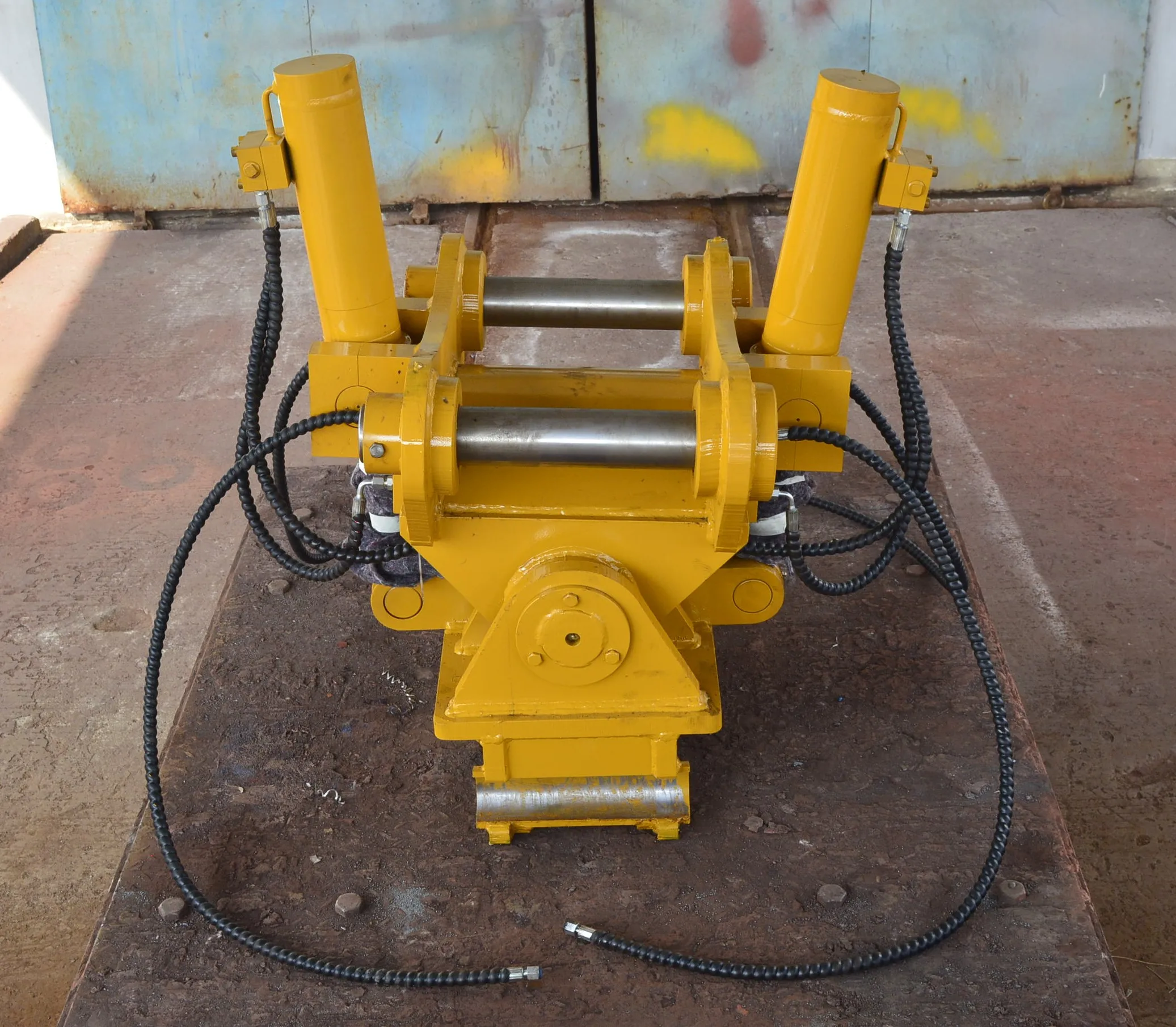 China Manufacture Direct Sale Hydraulic Rotating Quick Hitch Suitable 1-50Ton Excavator