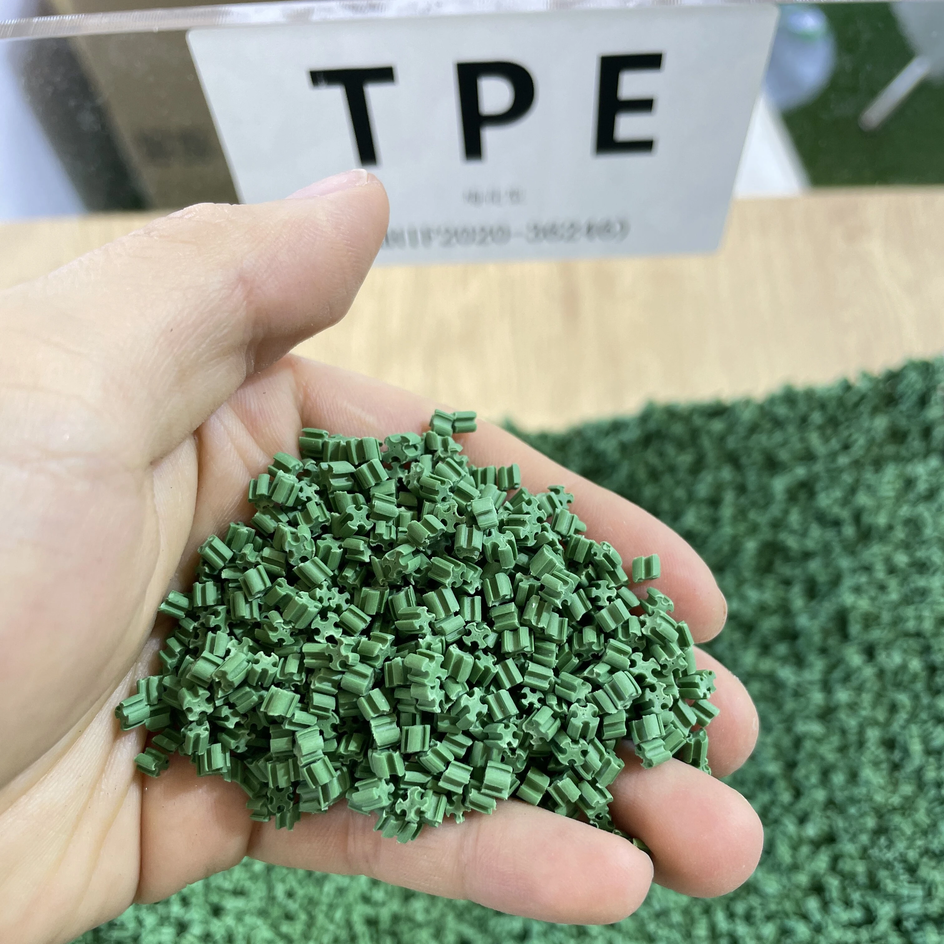 TPE material infill soccer field EPDM Granule Rubber Price, rubber Granules, Polyurethane Binder Rubber Granule