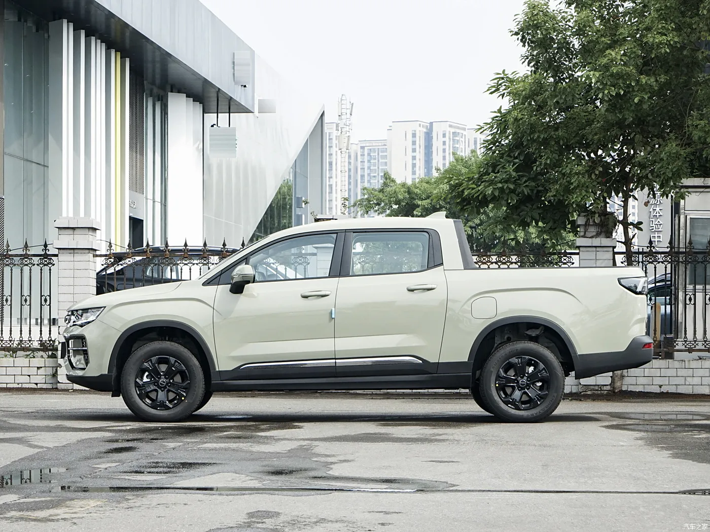 Used and New Hot Sales Pickup Truck Attractive Electric Vehicle New Energy Vehicles For RADAR RD6 2024 Horizon 520KM 4WD Air