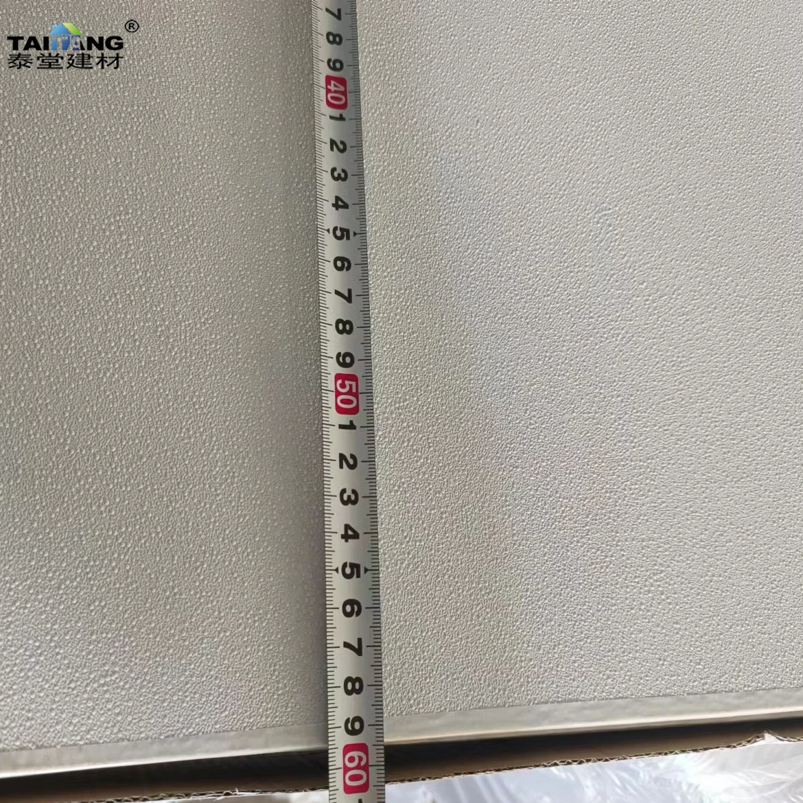 Декоративная потолочная плитка Platre De Plafon из черного гипса