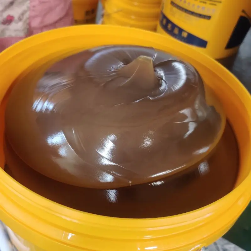 Lithium complex grease for roller bearing machinery