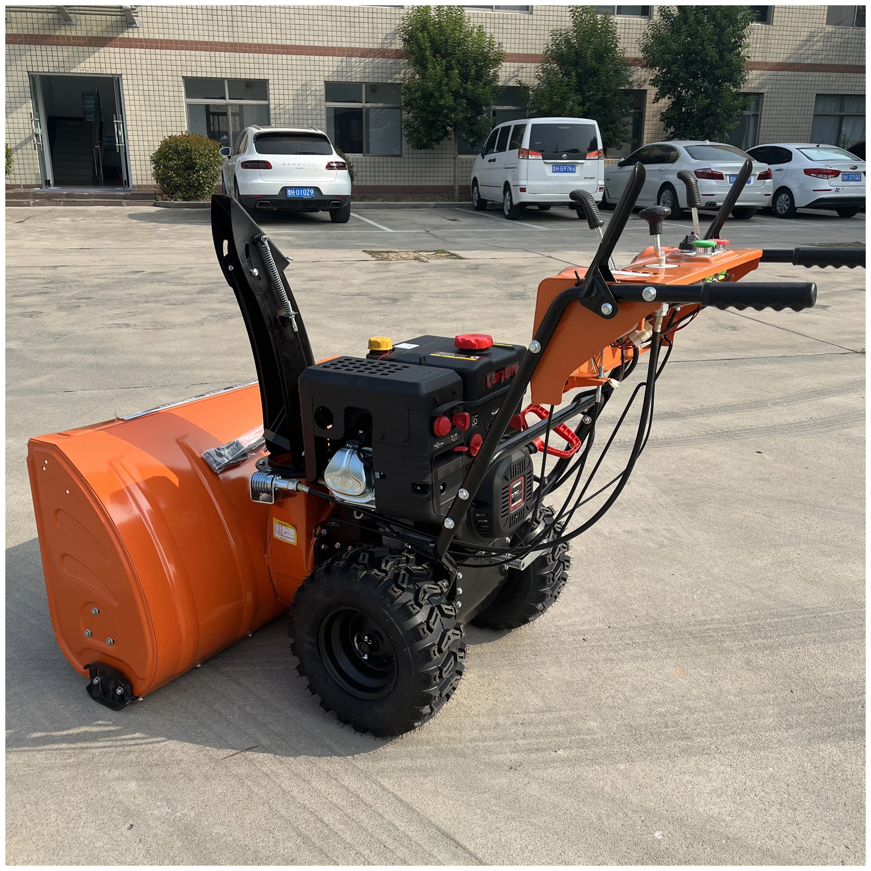 102CM  Removal Width Drive Type Snowspeer 25.5HP Diesel Snowblower Machine