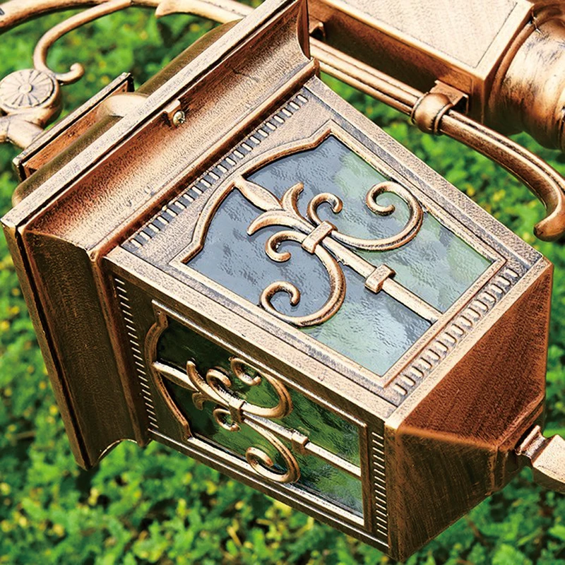 Outdoor European Antique Garden Lights Decorative Power Street Lamp Lighting Road Waterproof Modern Poles Led Solar Street Light