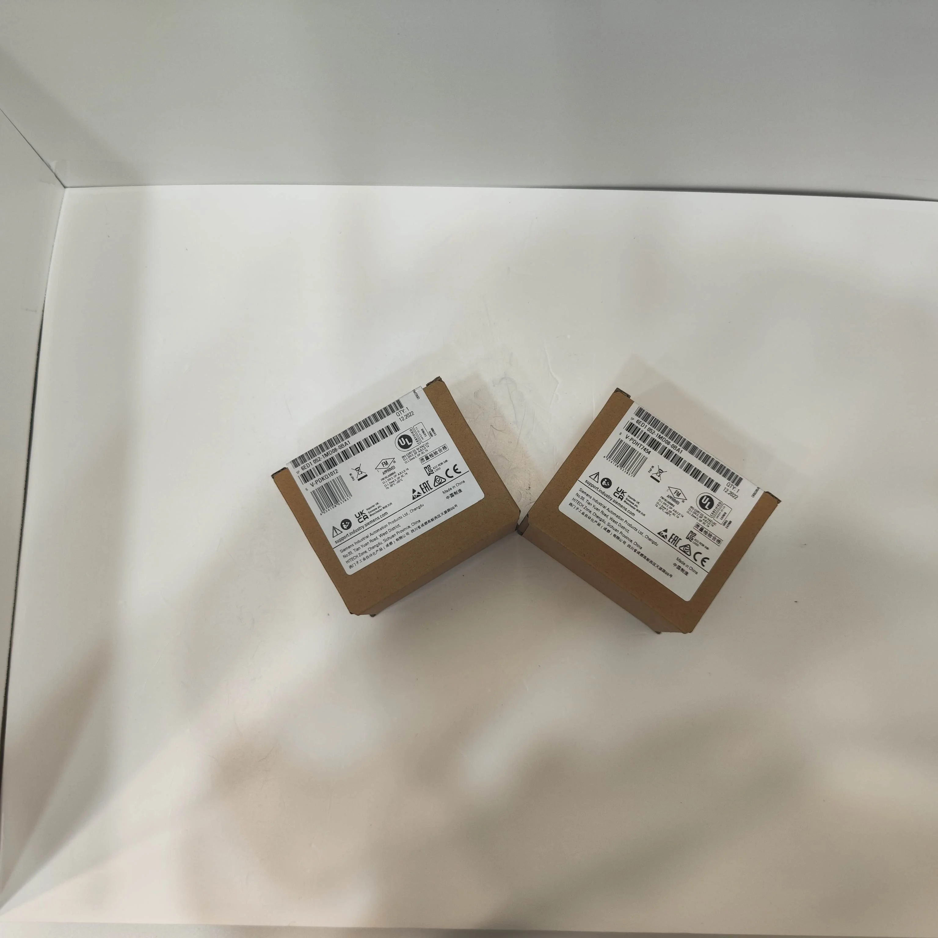 Siemens PLC LOGO! 8 12/24RCE Basic module with Display PLC Programmable Controller Module 6ED1052-1MD08-0BA1