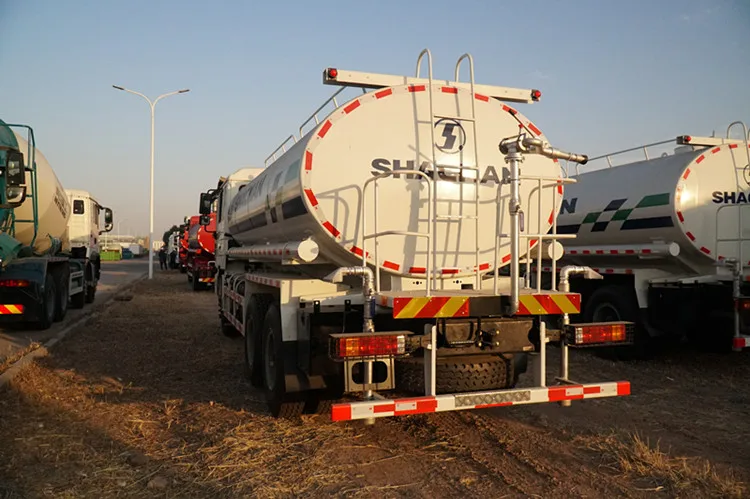 Shacman F3000 Brand New 6x4 Water Sprinkler Trucks Water Tank Trucks for Sale 20000L