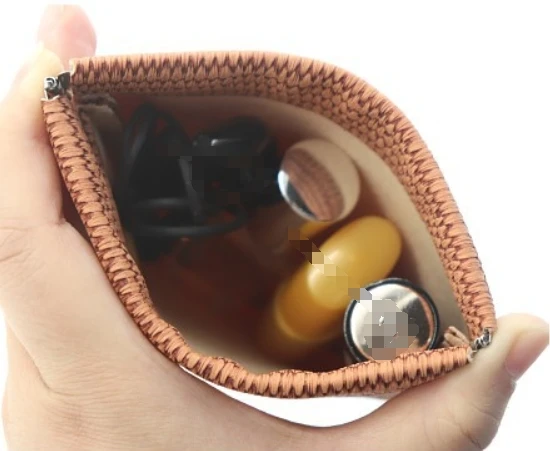 New Self-closing Shrapnel Cable Storage Bag Portable Key Bag Traveling Mini Cosmetic Bag Automatic Closing Squeeze Coin Purse