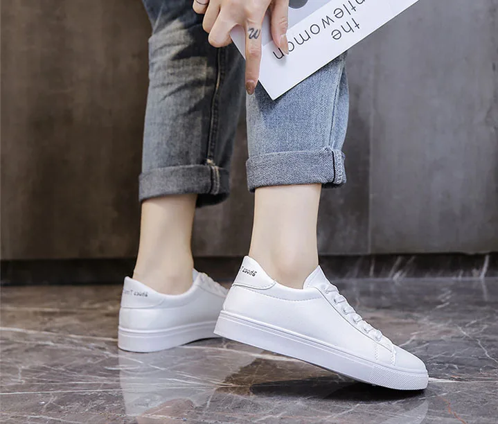 Wholesale New Arrival Classic Outdoor Walking Comfort Casual Shoes Fashion Women White Sneakers
