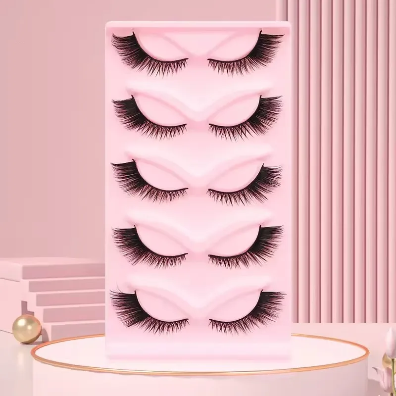 2024 New Design Foxy Winged Cat Eye Lashes Angel Wing Natural Silk Lash Faux Mink Fox Eye Lashes With Private Label