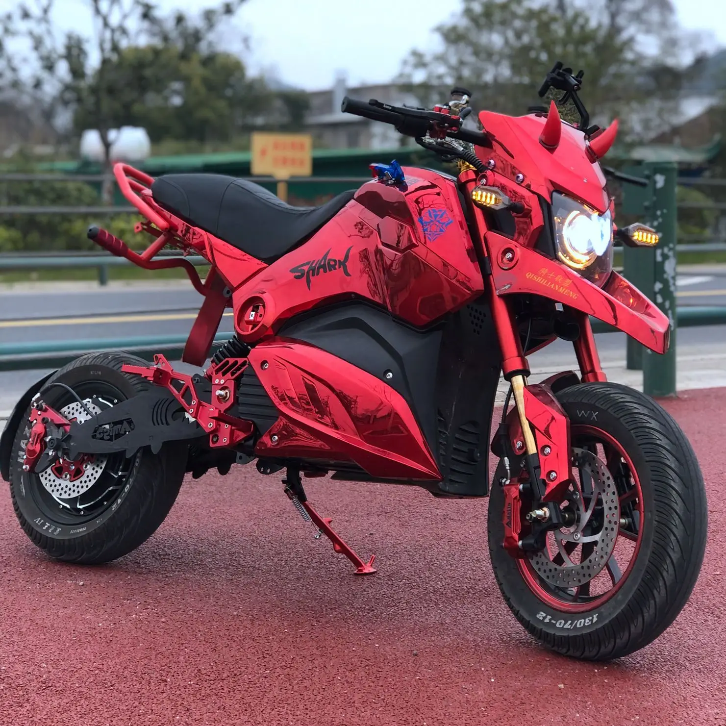 Factory price 3000w 4000w electric motor with pedals Street electric motorcycle scooter retro motorbike