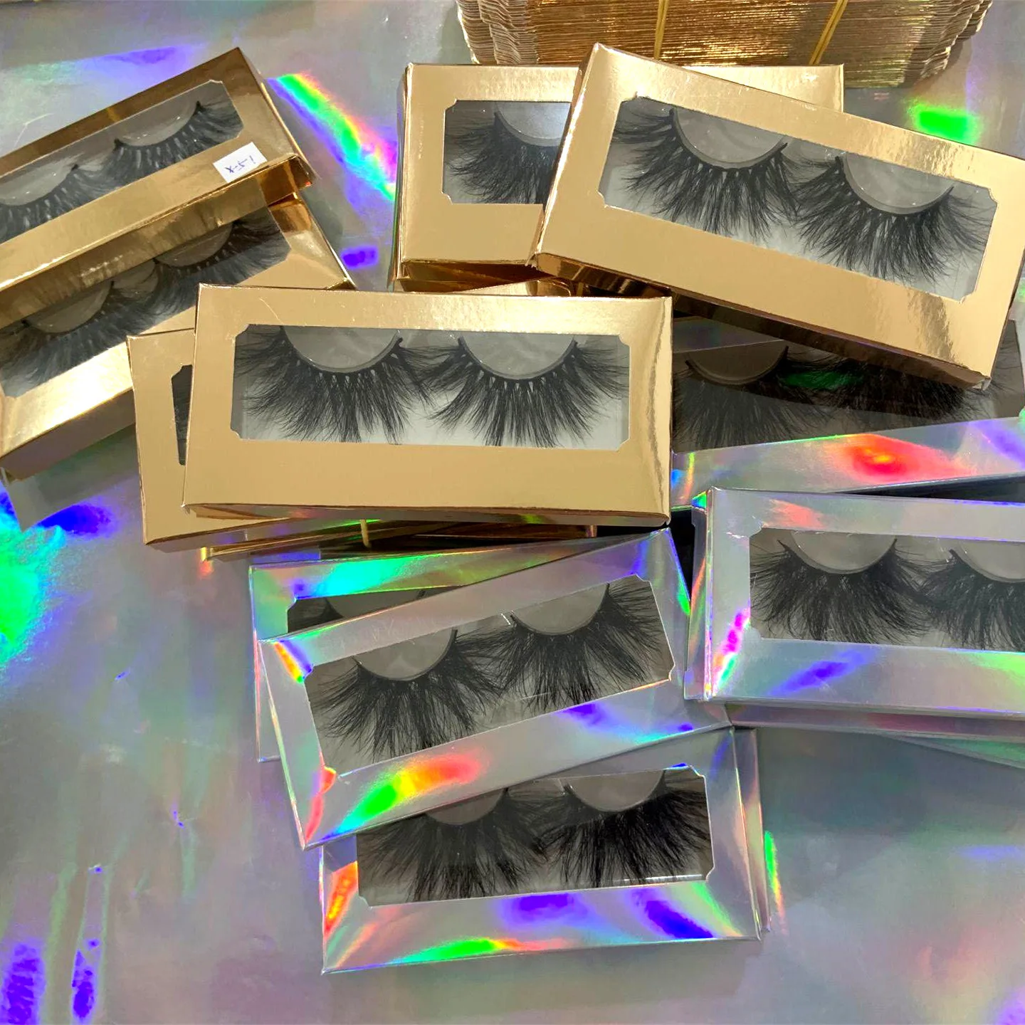2024 hot selling 25mm mink fur eyelash  3d 5d fluffy mink lashes wholesale 3d mink eyelashes with magnetic packaging cases