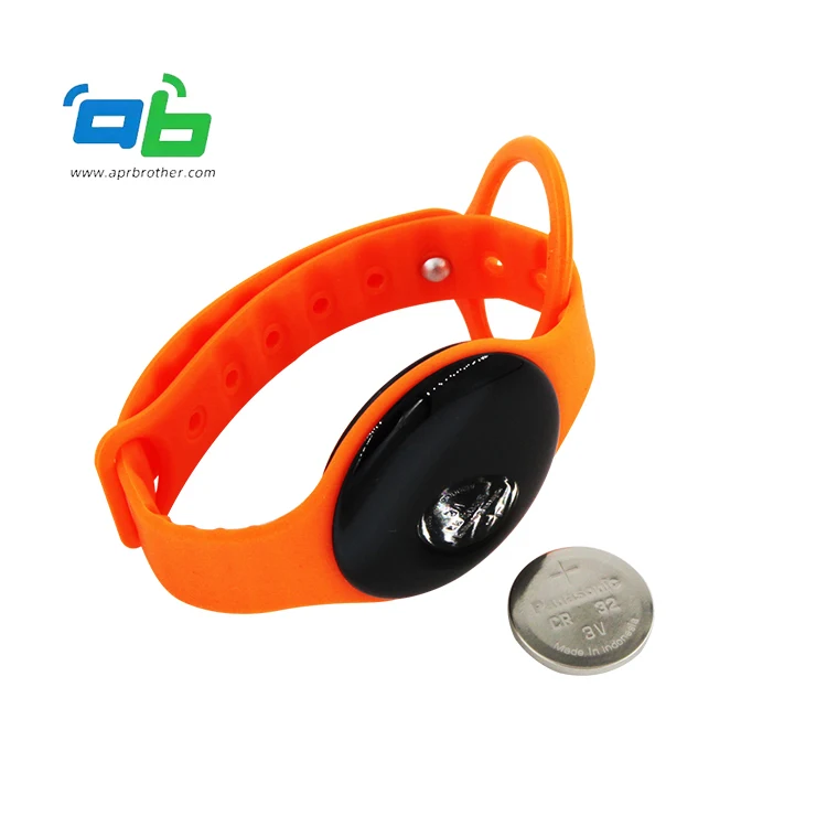 BLE 4.0 Wristband Beacon and Eddystone compatible for tracking