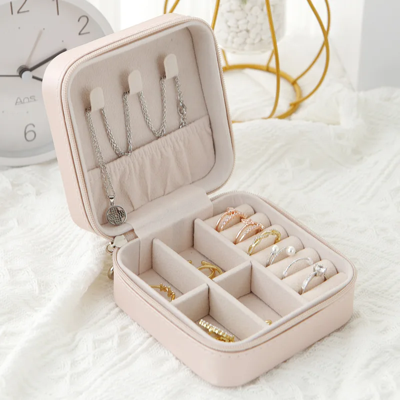 Custom Logo Wholesale Luxury Pu Leather Jewelry Box Organize Case Leather Mini Travel Jewelry Boxes