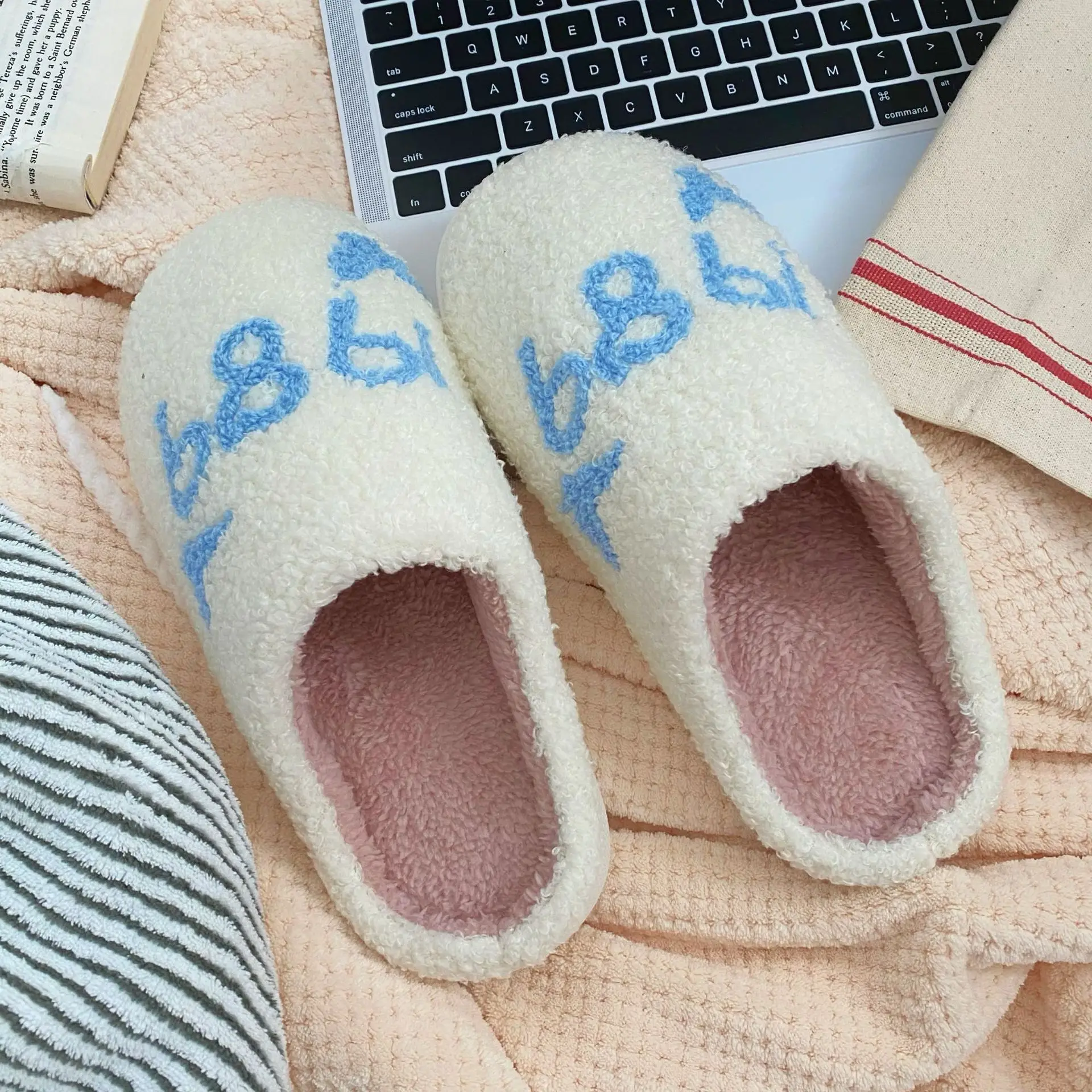 Korean style causal letter ladies winter home shoes thickened plush soft sole non-slip warm postpartum slippers