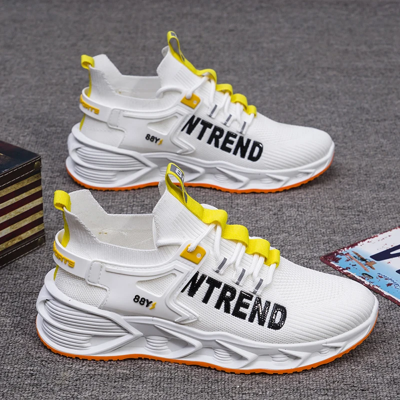 Customize Fly Knitting Breathable Running Sneakers Lightweight Athletic Shoes Men