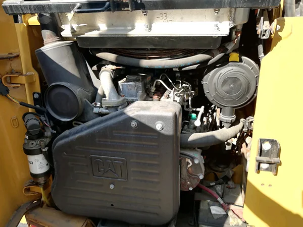 Used Japan imported Caterpillar cat252b skid steer loader / second hand original engine CAT 252B excellent condition